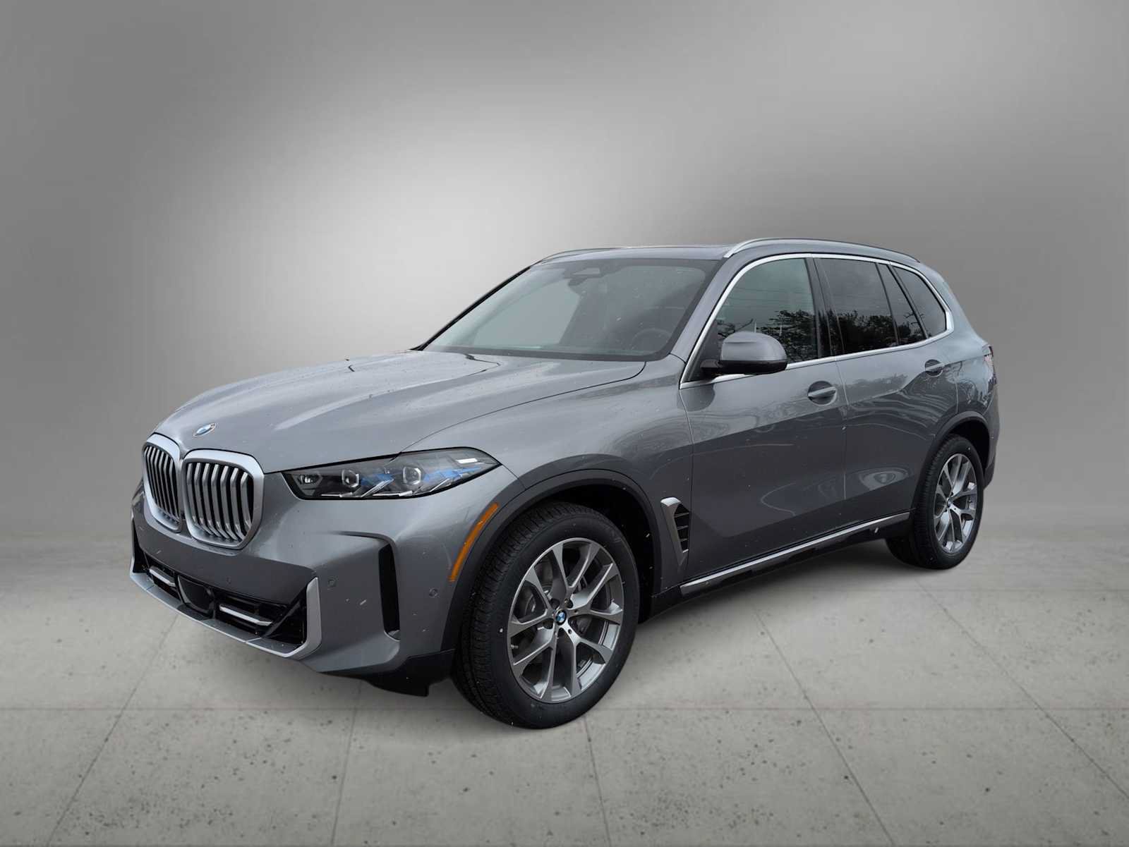 Used 2026 BMW X5 xDrive40i w/ Premium Package AWD/4WD image 4