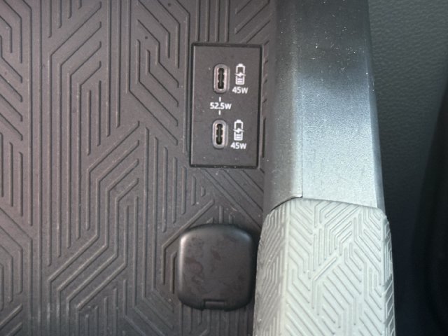 Used 2025 Toyota Tacoma TRD Off-Road AWD/4WD image 24