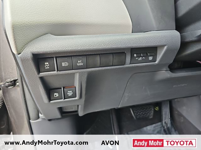 Used 2022 Toyota Sienna XLE w/ XLE Plus Package image 14