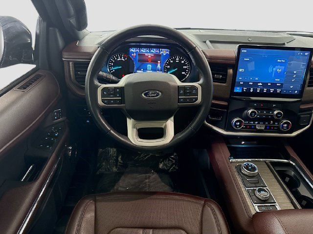 Used 2023 Ford Expedition Limited AWD/4WD image 16