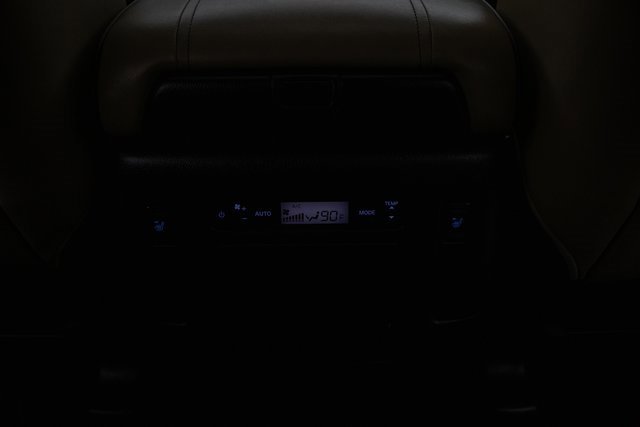 Used 2024 Nissan Armada Platinum w/ Captain's Chairs Package image 23