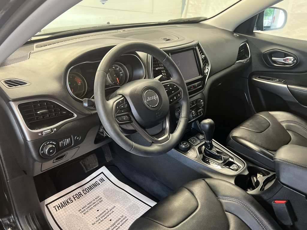Used 2022 Jeep Cherokee Limited w/ Elite Package AWD/4WD image 19