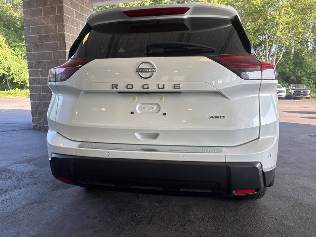 New 2026 Nissan Rogue SV image 5
