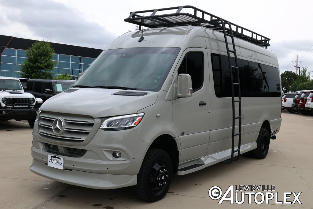 Used 2023 Mercedes-Benz Sprinter 3500 image 9