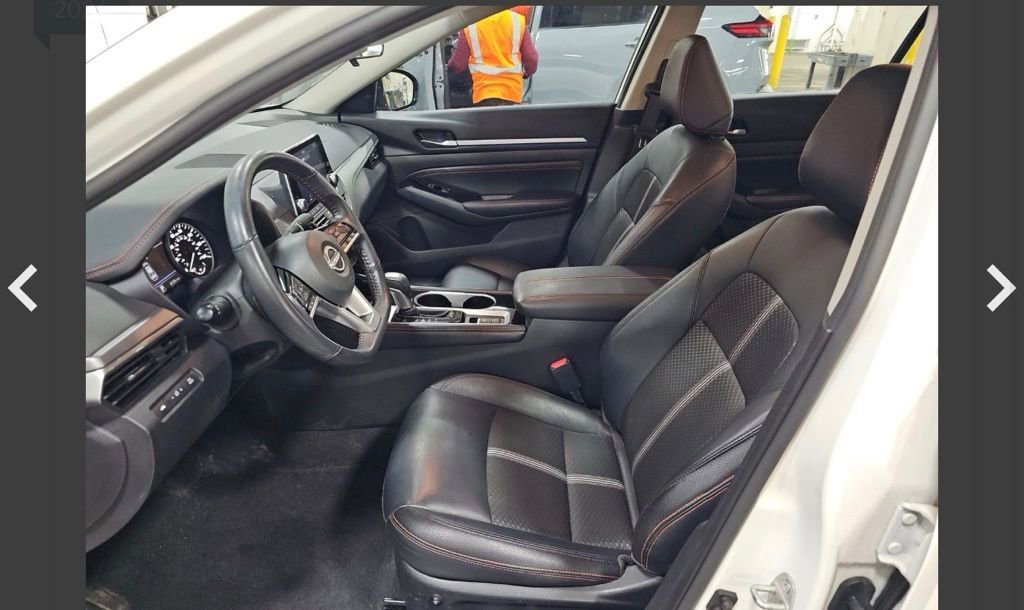 Used 2023 Nissan Altima 2.5 SR image 12