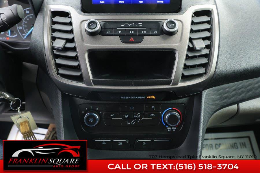 Used 2022 Ford Transit Connect XLT image 43