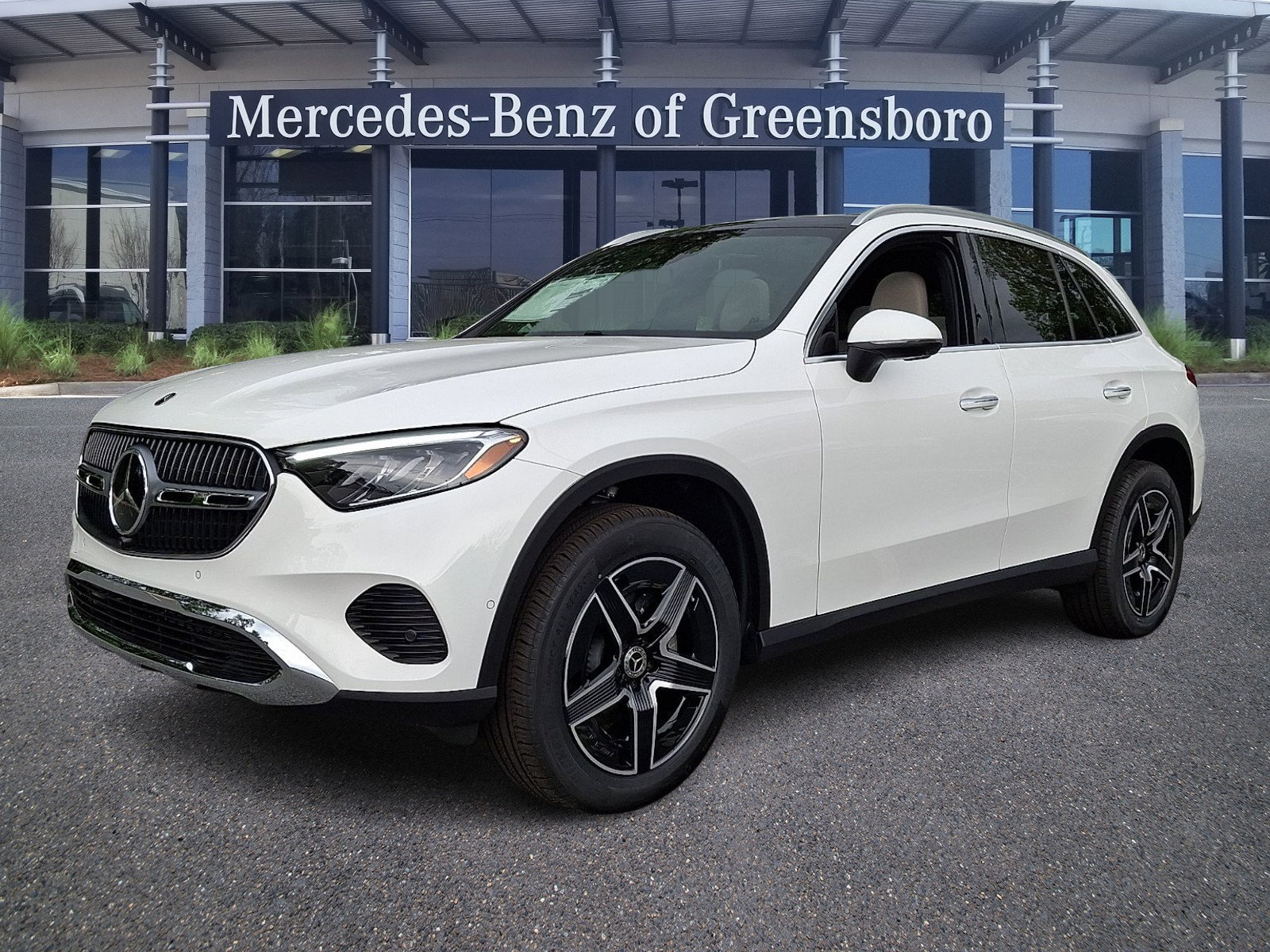 New 2026 Mercedes-Benz GLC 300 4MATIC image 2
