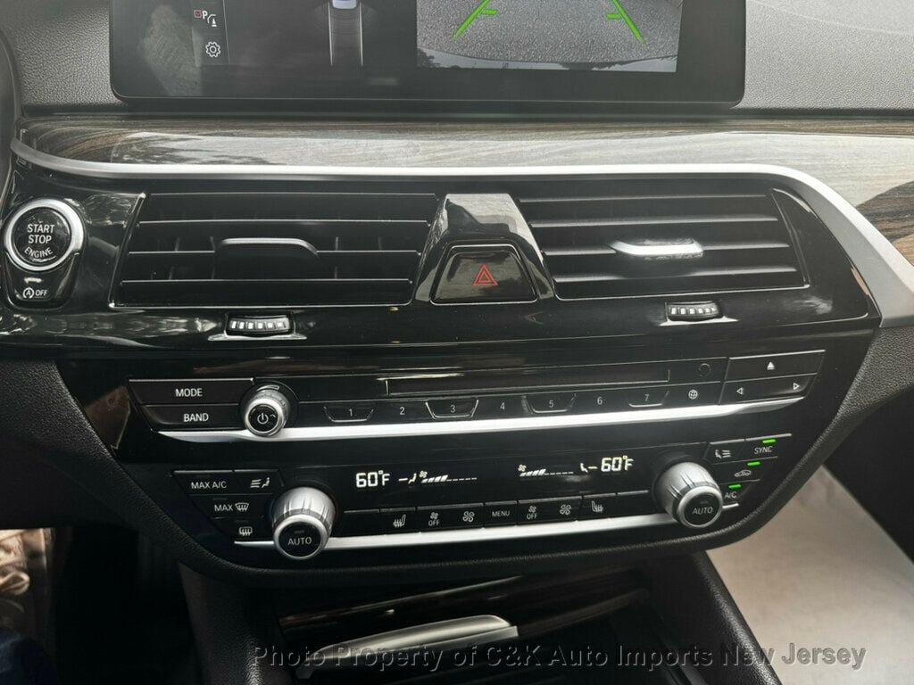 Used 2018 BMW 530i xDrive AWD/4WD image 19
