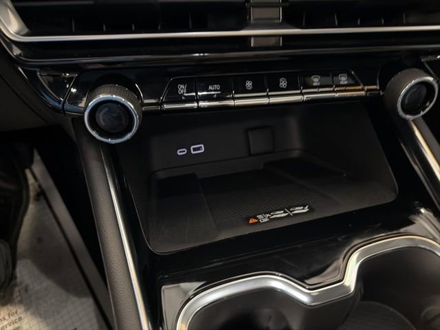 Used 2025 Chevrolet Traverse Z71 w/ Enhanced Driving Package image 30