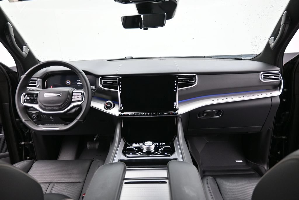 Used 2023 Jeep Grand Wagoneer Series II w/ Flexible Seating Group AWD/4WD image 12
