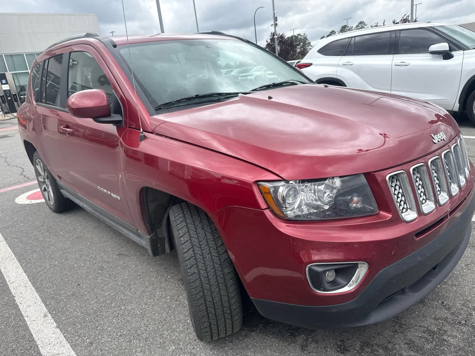 Used 2015 Jeep Compass Limited w/ Sun/Sound Group image 2