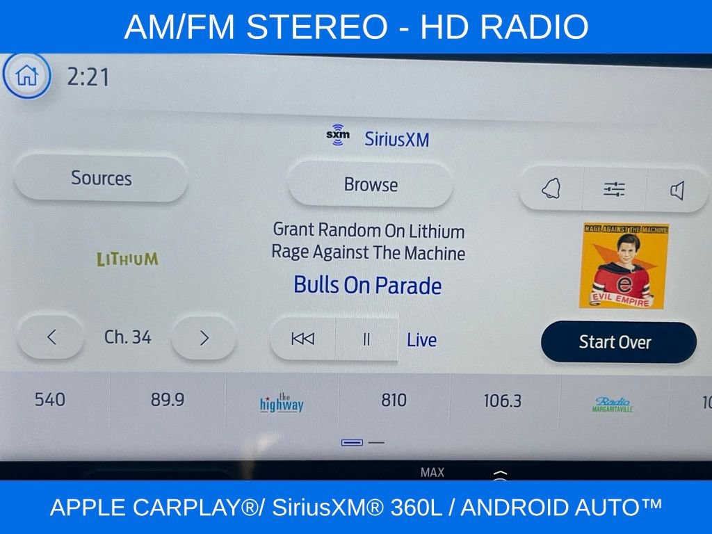 New 2025 Ford Maverick XLT w/ XLT Luxury Package image 18