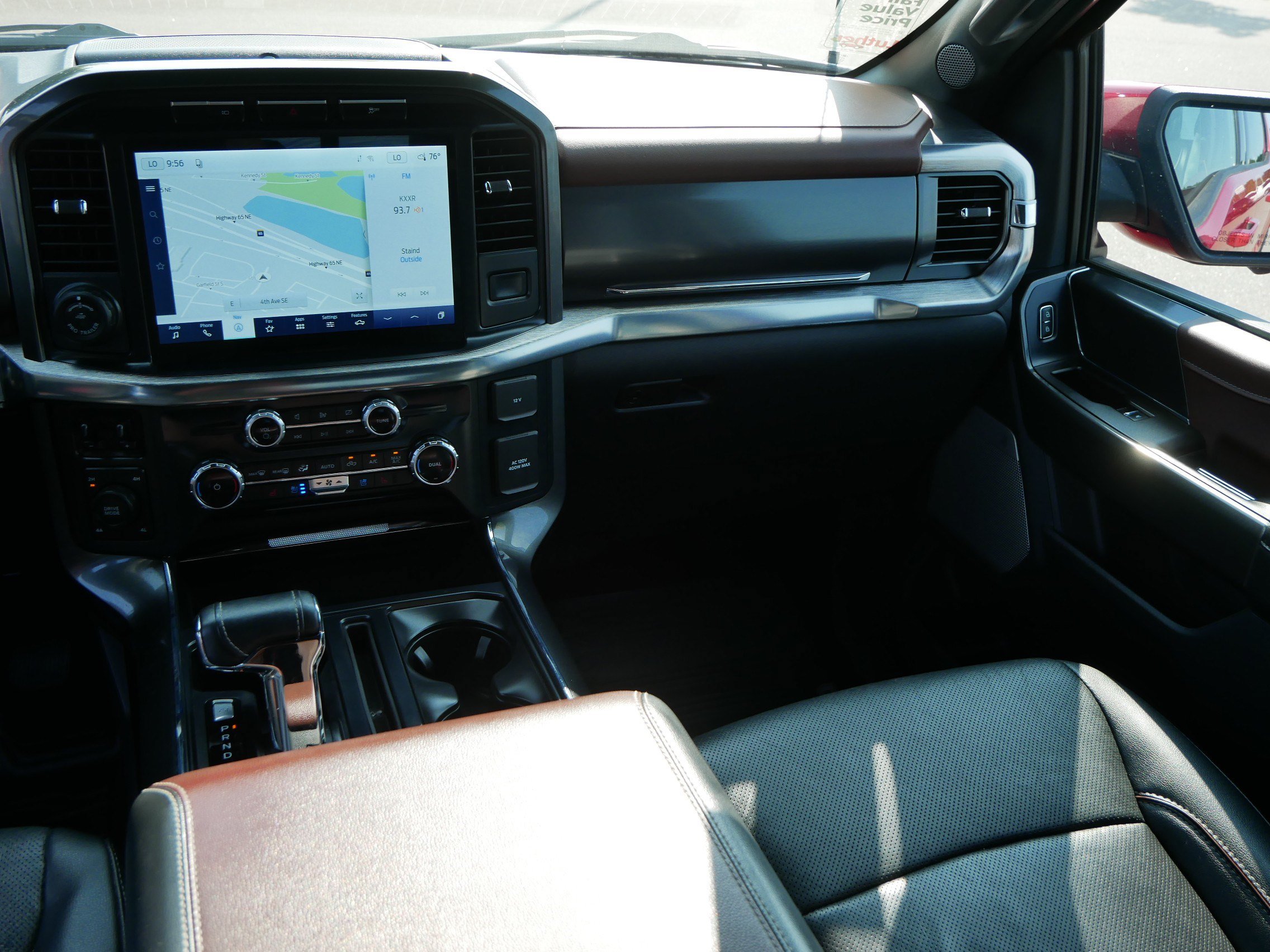 Used 2022 Ford F150 Lariat AWD/4WD image 11