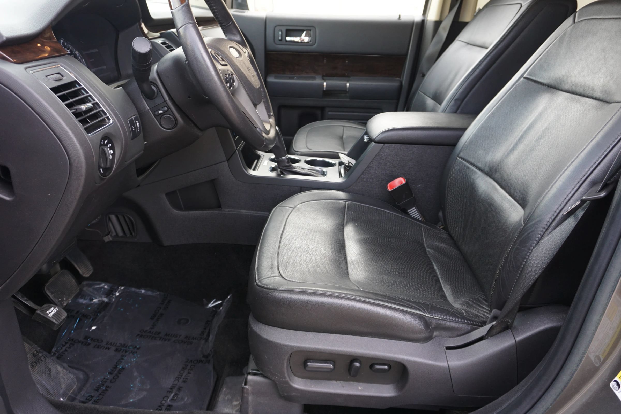 Used 2014 Ford Flex Limited w/ Equipment Group 301A FWD image 29
