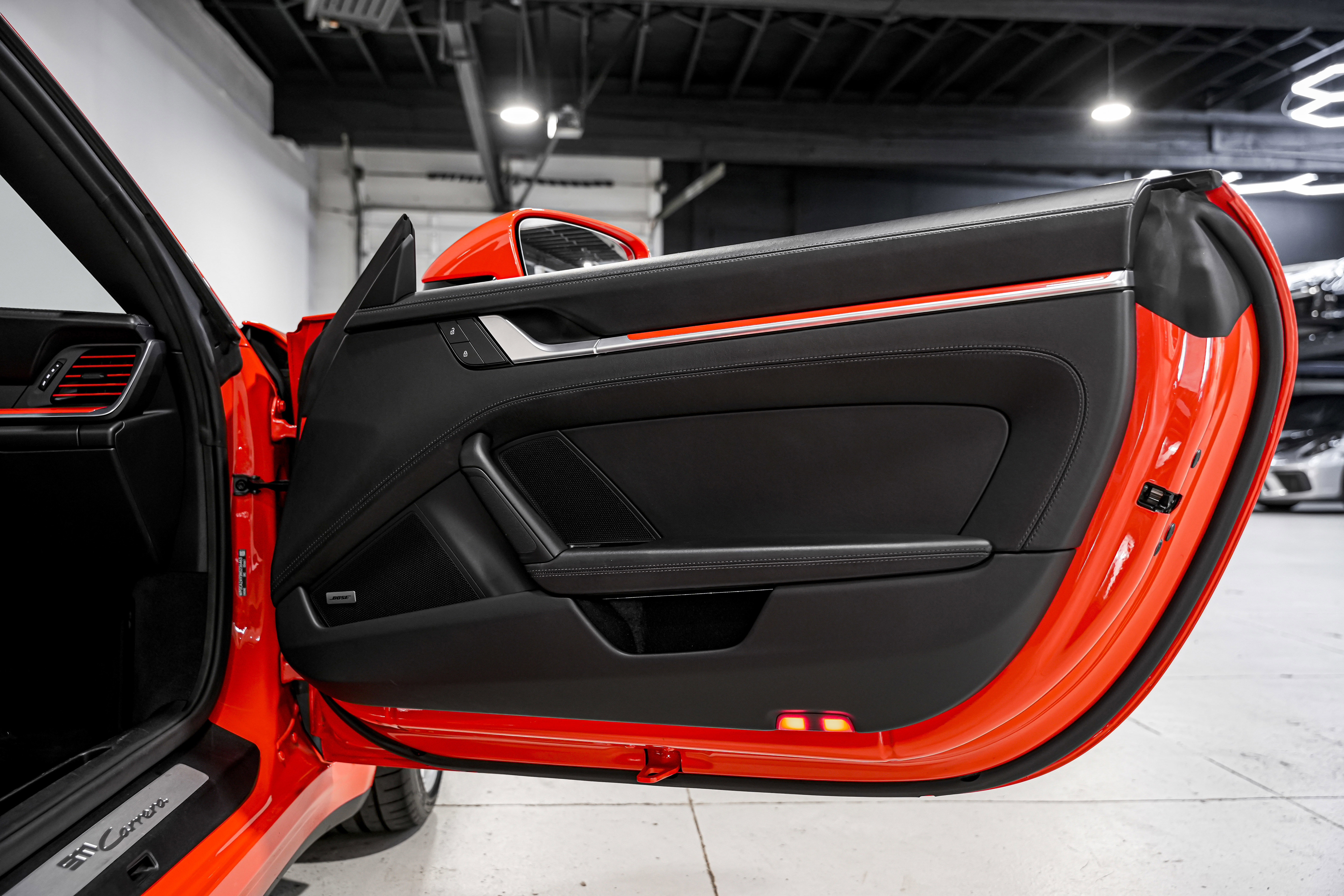 Used 2022 Porsche 911 Carrera image 32