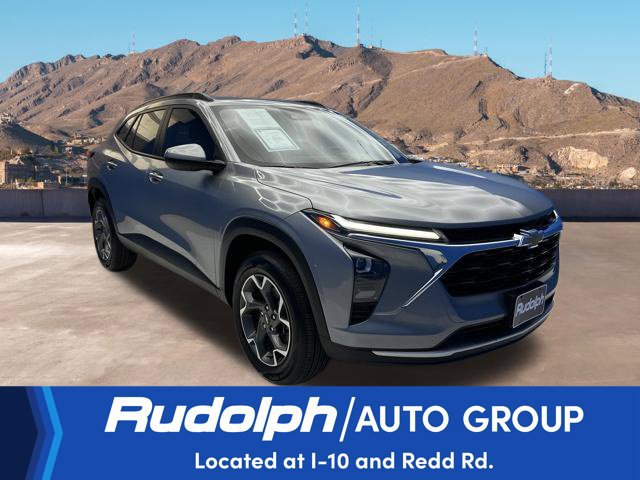 Used 2024 Chevrolet Trax LT w/ Driver Confidence Package FWD image 7
