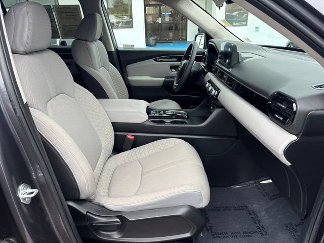 Used 2023 Honda Pilot LX image 28