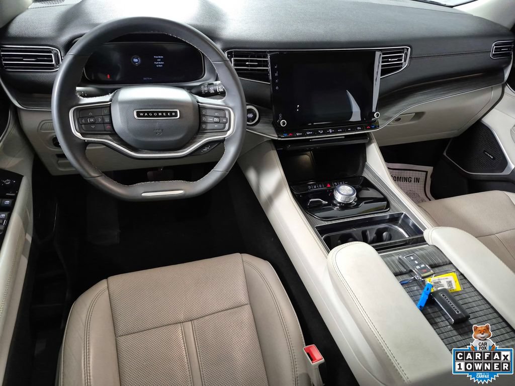 Used 2023 Jeep Wagoneer L Series II AWD/4WD image 10