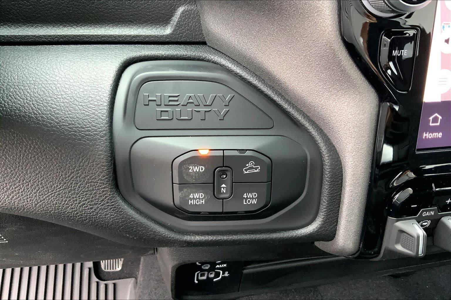 New 2026 RAM 2500 Warlock AWD/4WD image 16