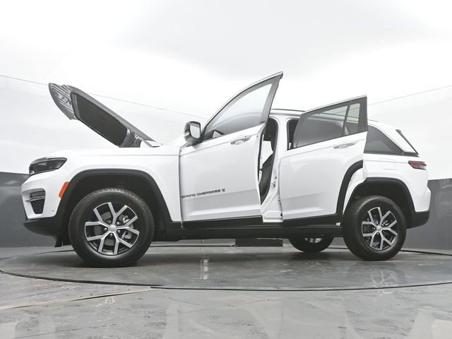 New 2025 Jeep Grand Cherokee Limited w/ Luxury Tech Group II image 59