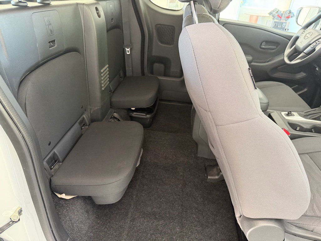 Used 2023 Nissan Frontier S w/ Technology Package image 13