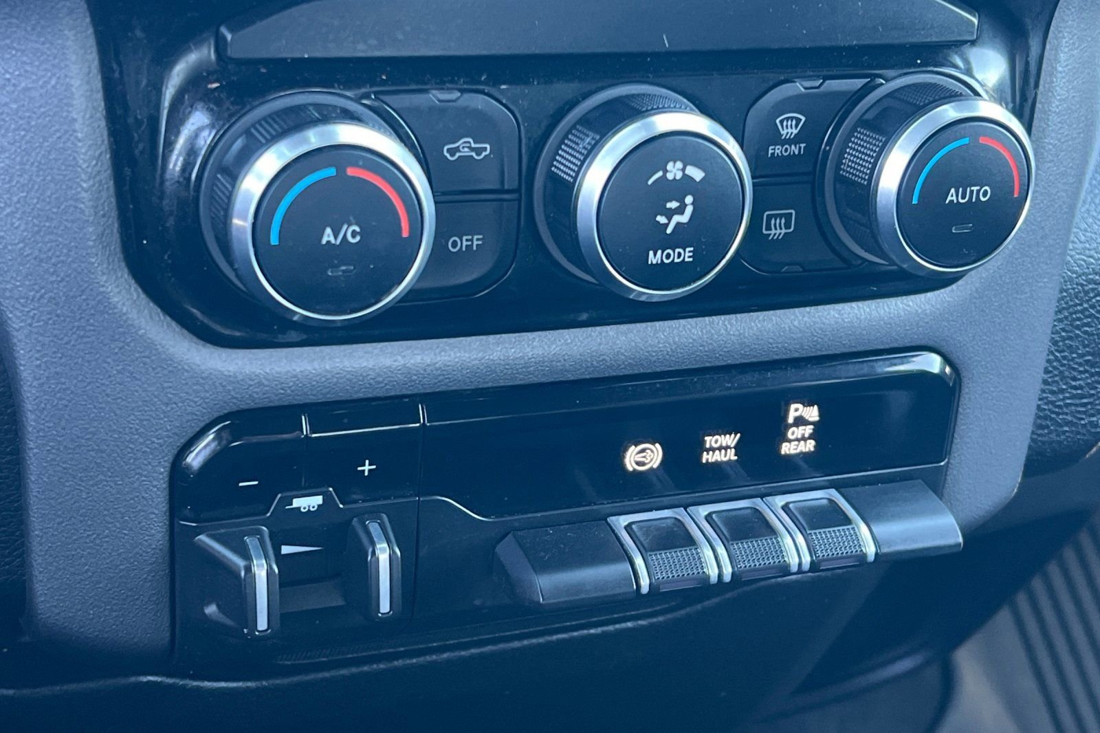 Used 2022 RAM 2500 Big Horn w/ Level A Equipment Group image 17