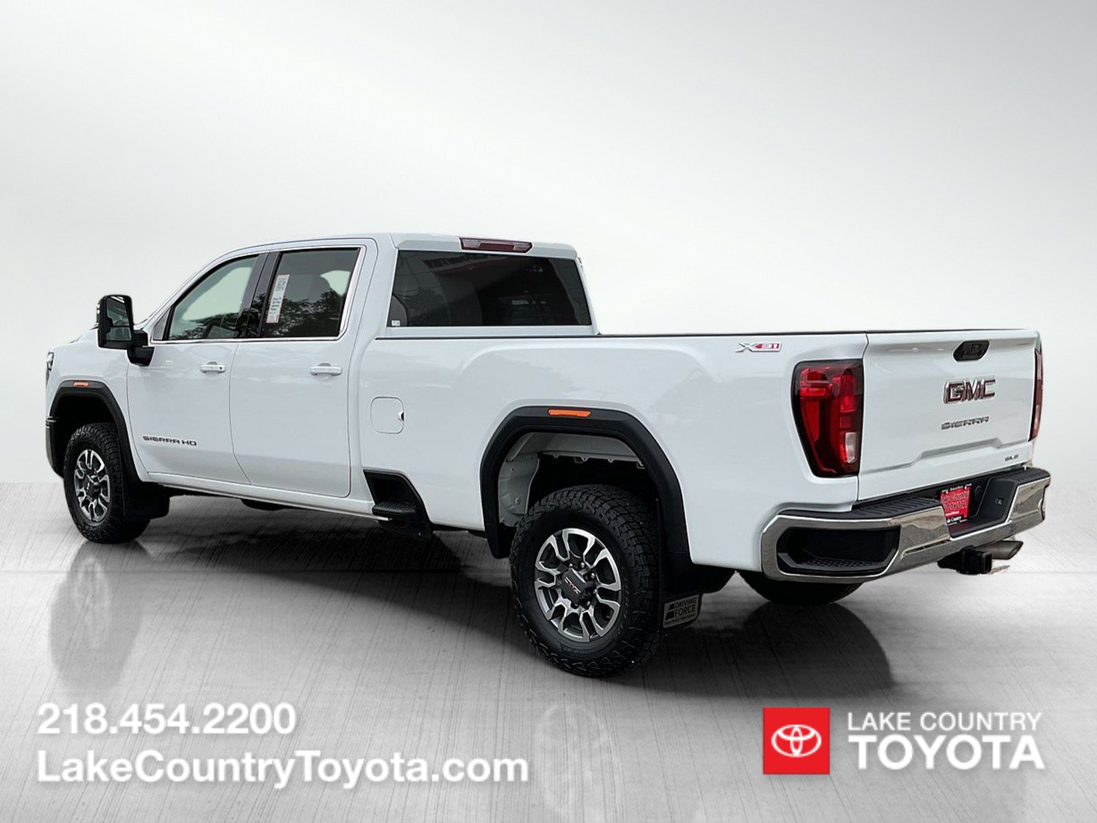 Used 2025 GMC Sierra 3500 SLE w/ SLE Convenience Package AWD/4WD image 3