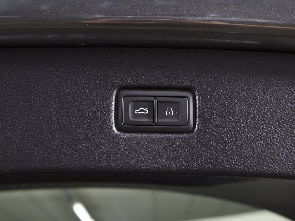 Used 2020 Audi Q7 3.0T Premium Plus w/ Premium Plus Package image 24