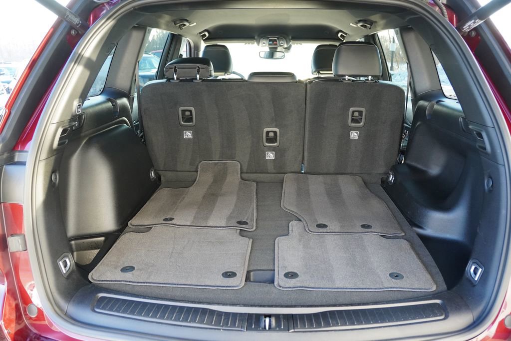 Certified 2025 Jeep Grand Cherokee Altitude image 19