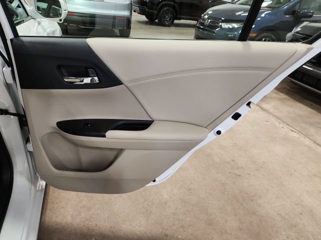 Used 2016 Honda Accord EX-L image 29