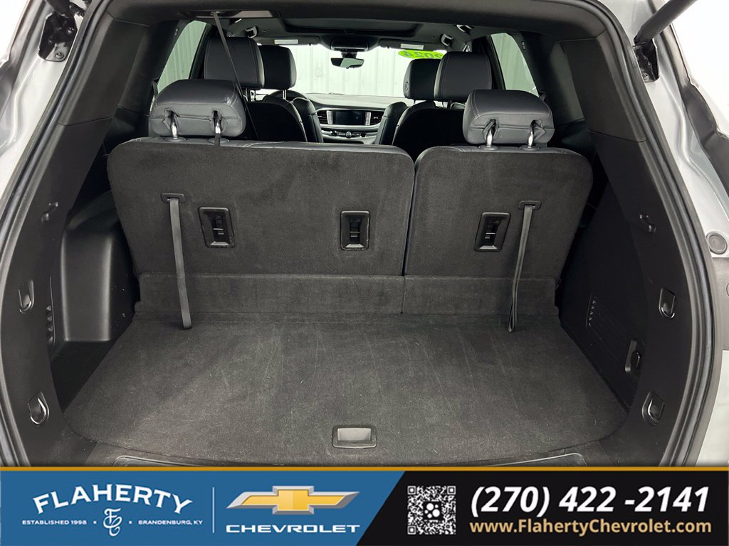 Used 2024 Buick Enclave Essence w/ Experience Buick Package FWD image 20