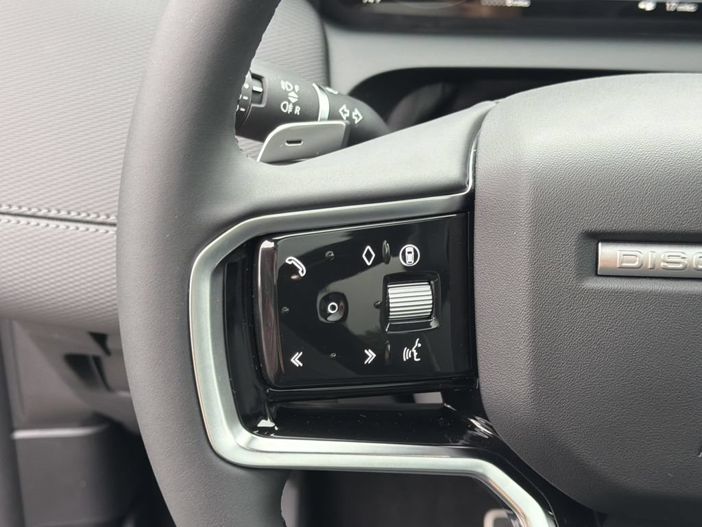 New 2026 Land Rover Discovery Sport Landmark AWD/4WD image 23