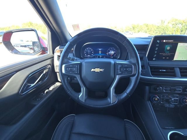 Used 2023 Chevrolet Suburban Premier w/ Advanced Technology Package AWD/4WD image 31