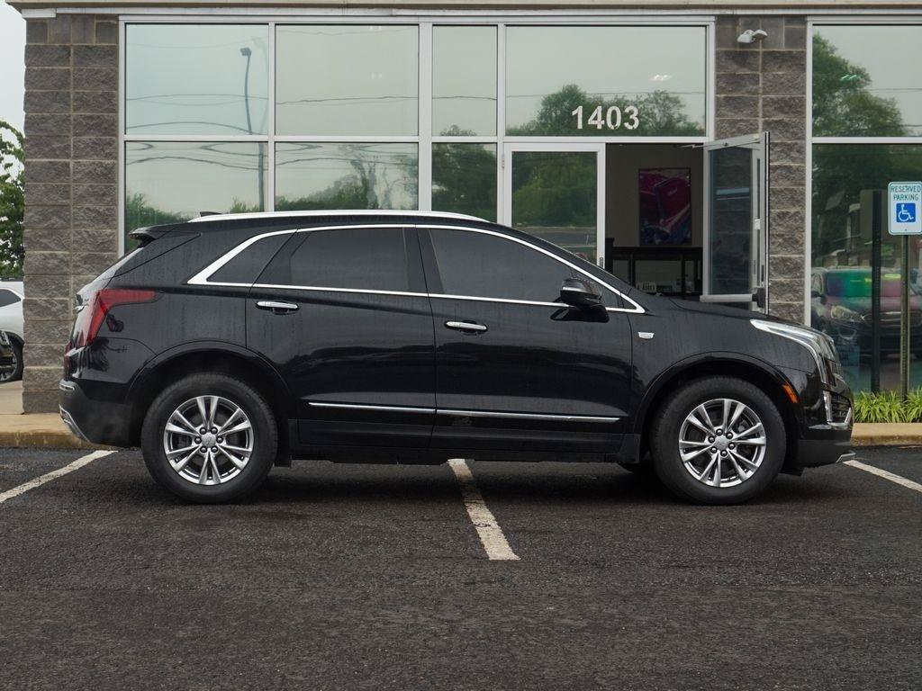 Used 2020 Cadillac XT5 Premium Luxury AWD/4WD image 2