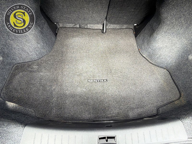 Used 2014 Nissan Sentra S image 25