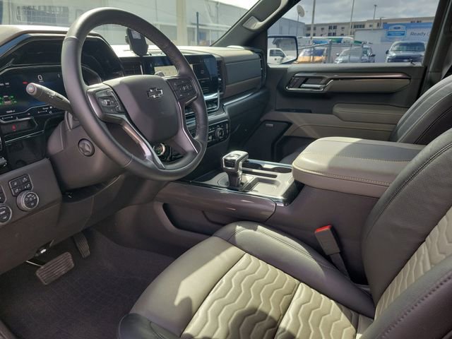 Used 2025 Chevrolet Silverado 1500 ZR2 w/ Technology Package image 12