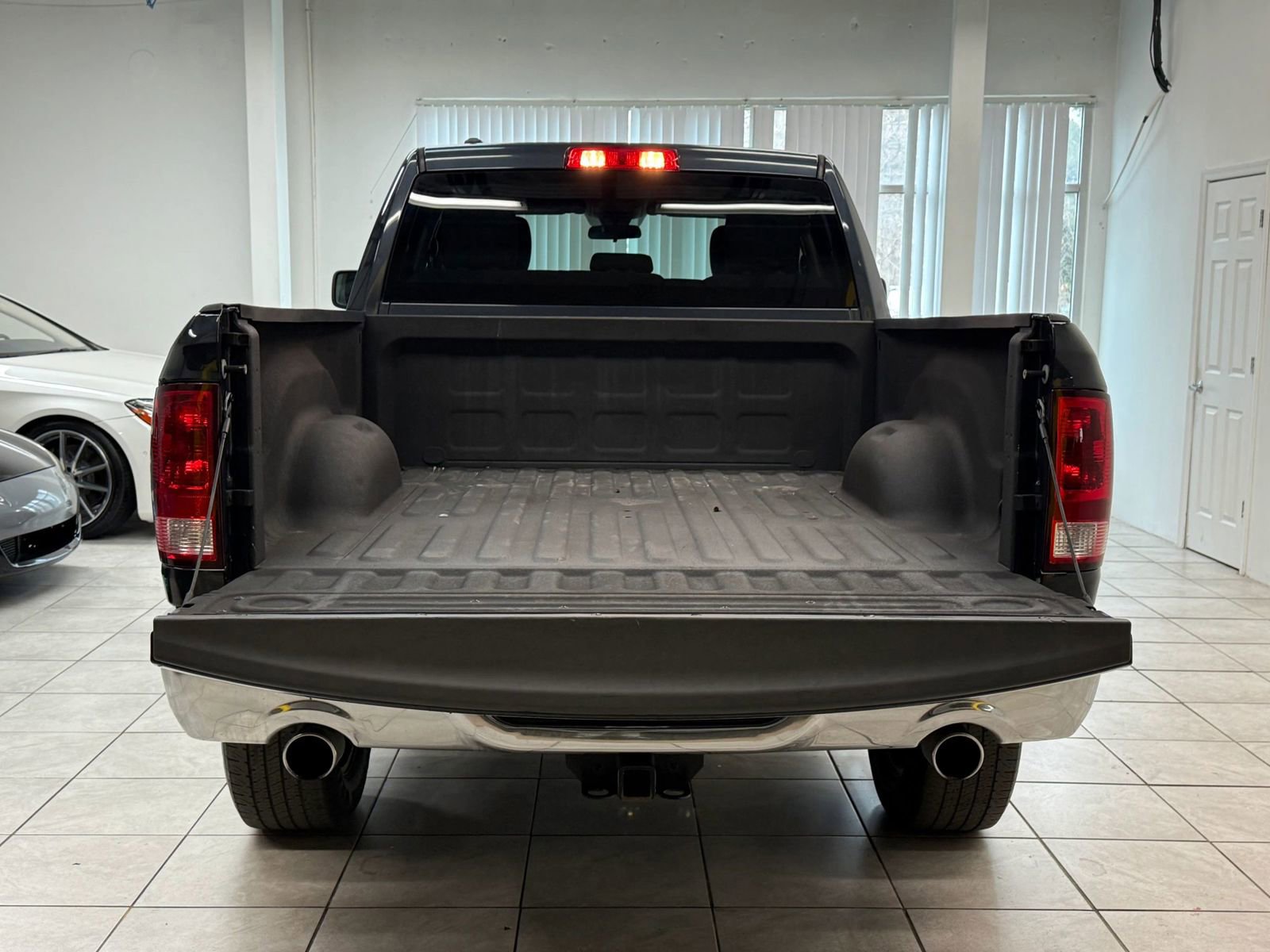 Used 2018 RAM 1500 Express w/ Express Value Package image 18