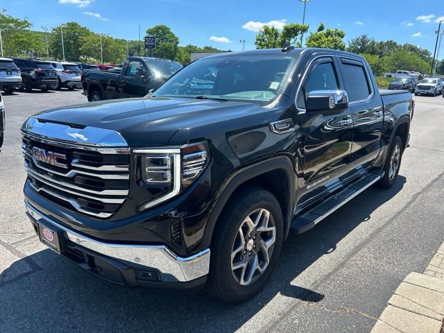 Used 2023 GMC Sierra 1500 SLT w/ SLT Premium Plus Package AWD/4WD image 7