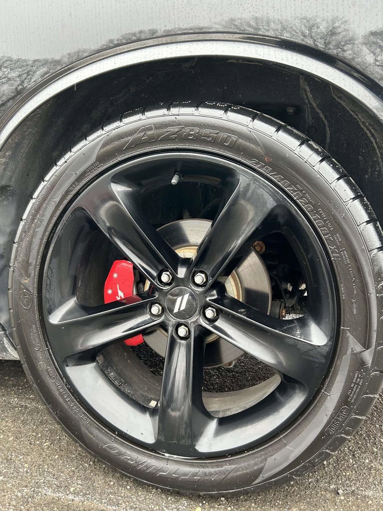 Used 2017 Dodge Challenger R/T Plus RWD image 8