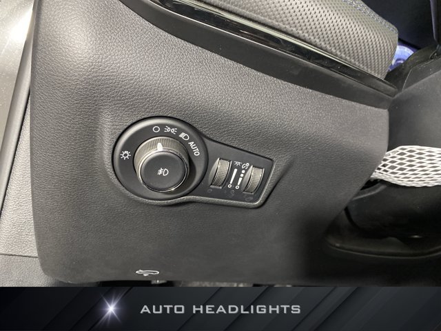New 2026 Jeep Compass Limited w/ Sun, Sound & Navigation Group AWD/4WD image 24