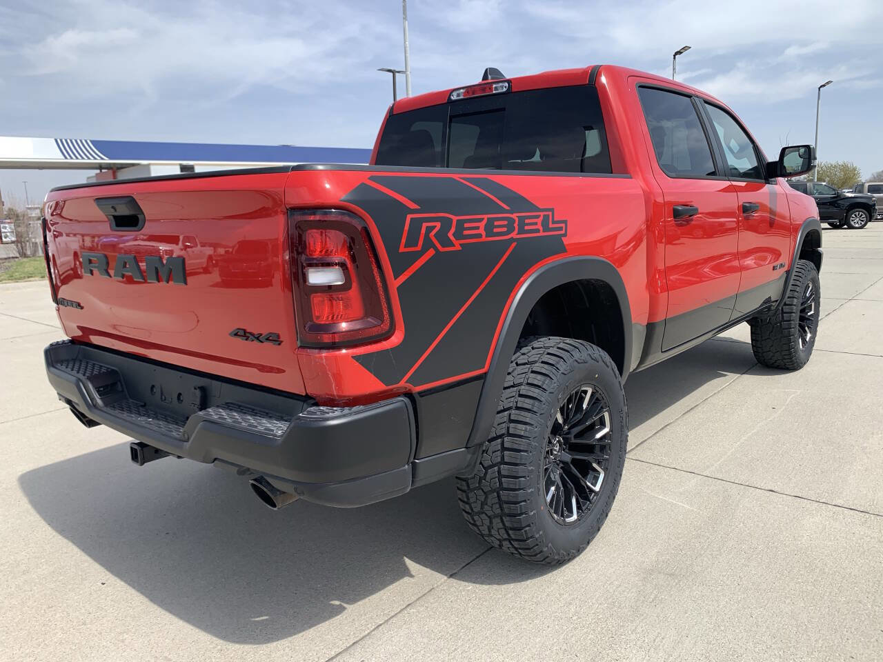 Used 2025 RAM 1500 Rebel image 13