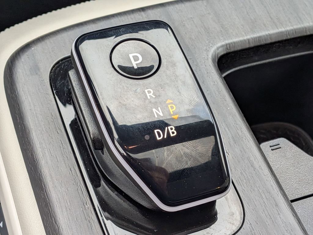 Used 2023 Nissan Ariya FWD image 19