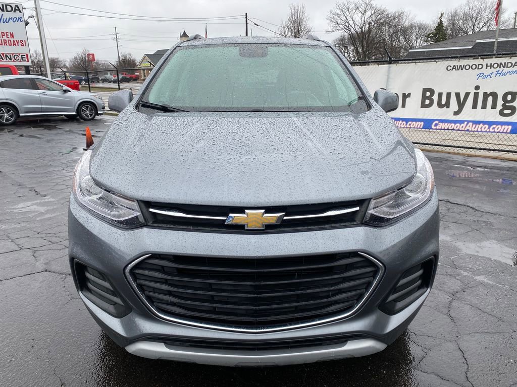 Used 2020 Chevrolet Trax LT w/ Driver Confidence Package image 8