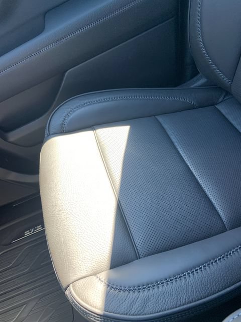 Used 2026 GMC Yukon Denali w/ LPO, Floor Liner Package AWD/4WD image 34