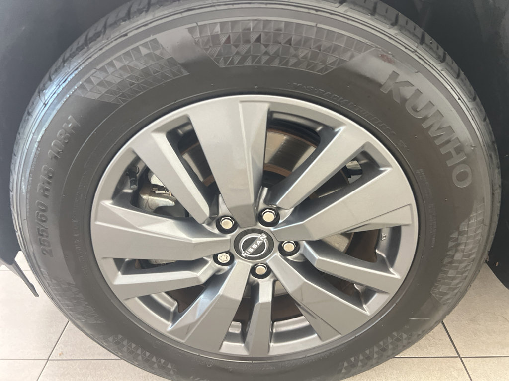 Used 2024 Nissan Pathfinder S image 35