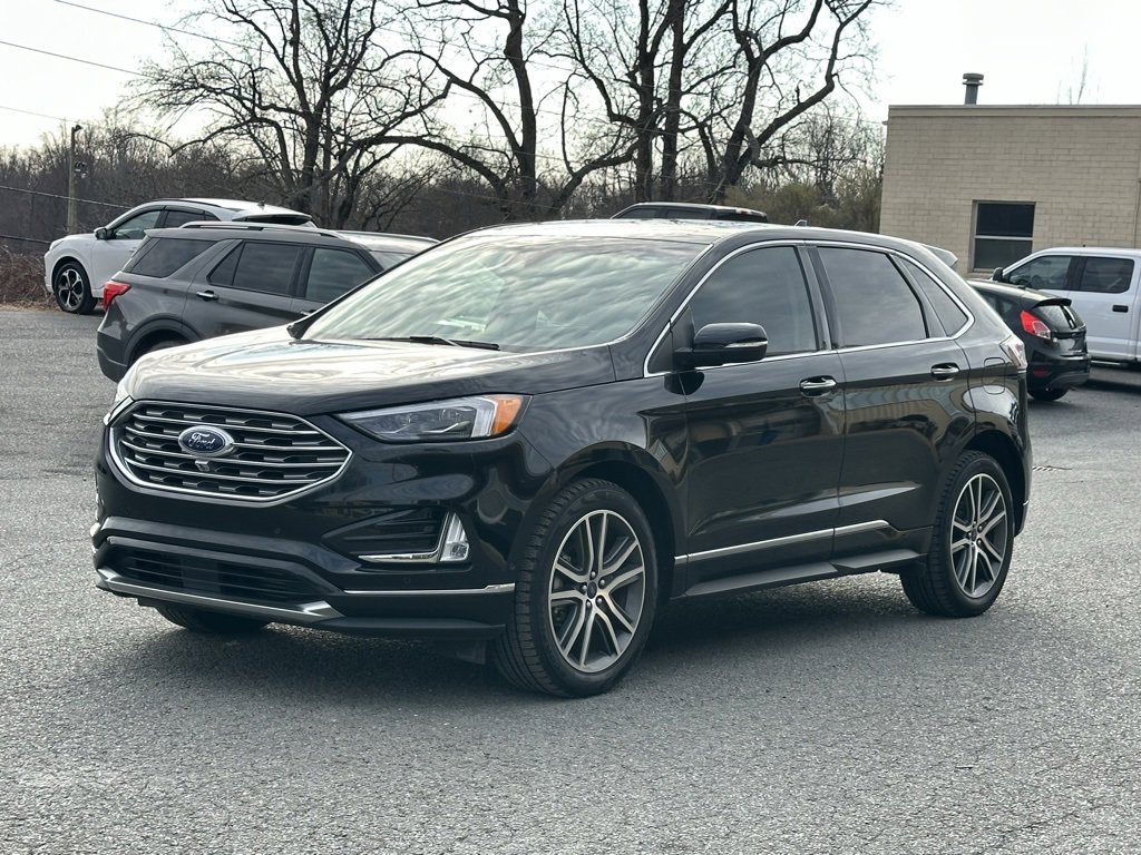 Used 2019 Ford Edge Titanium w/ Equipment Group 301A image 2