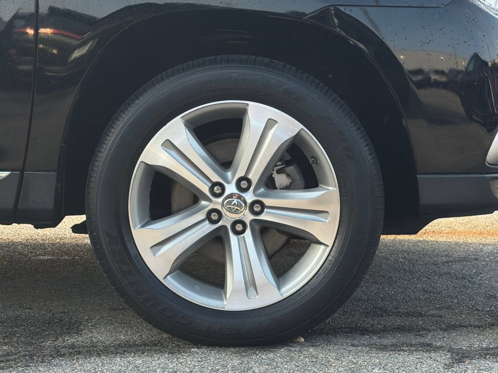 Used 2013 Toyota Highlander Limited FWD image 6