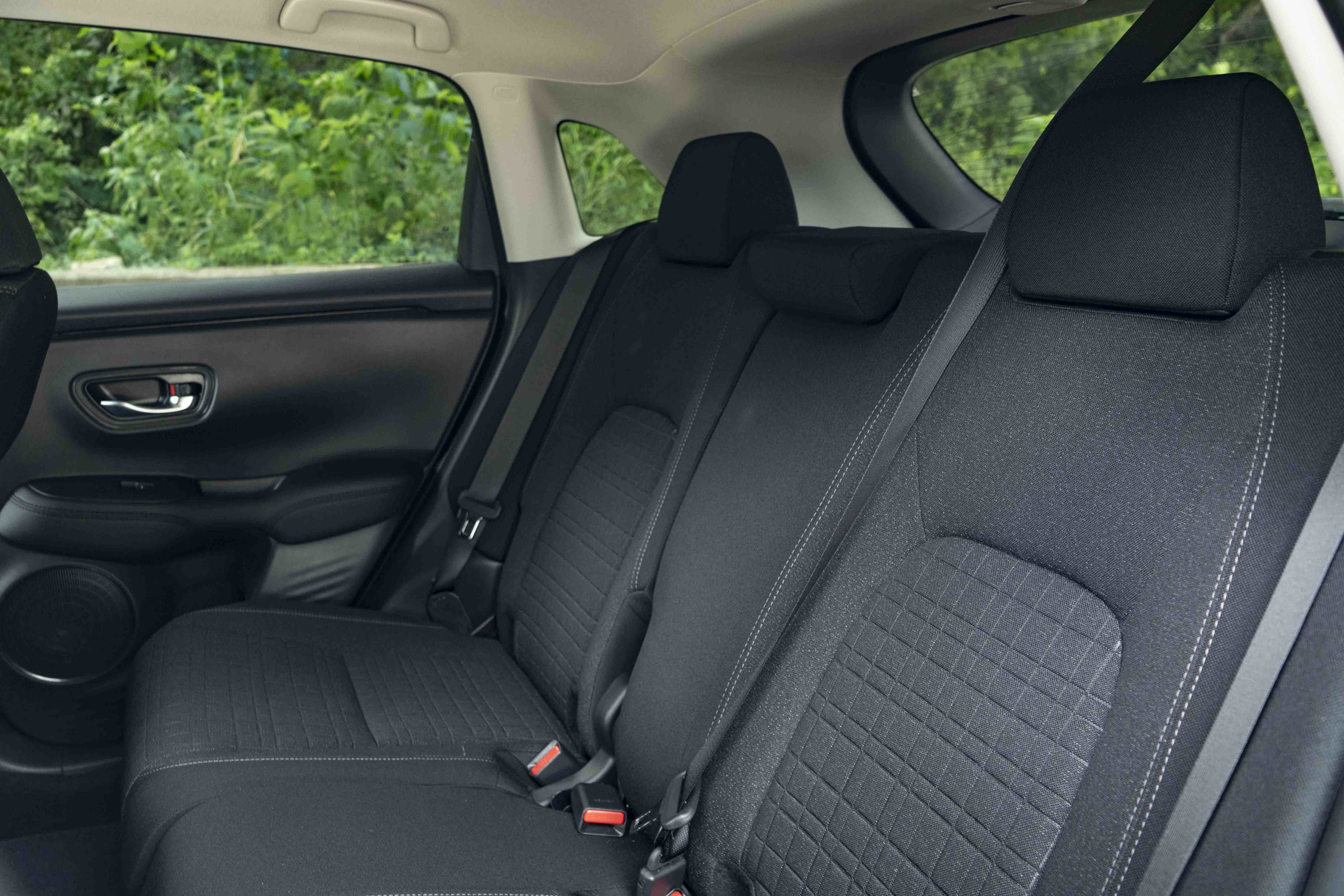 Certified 2026 Honda HR-V LX image 18