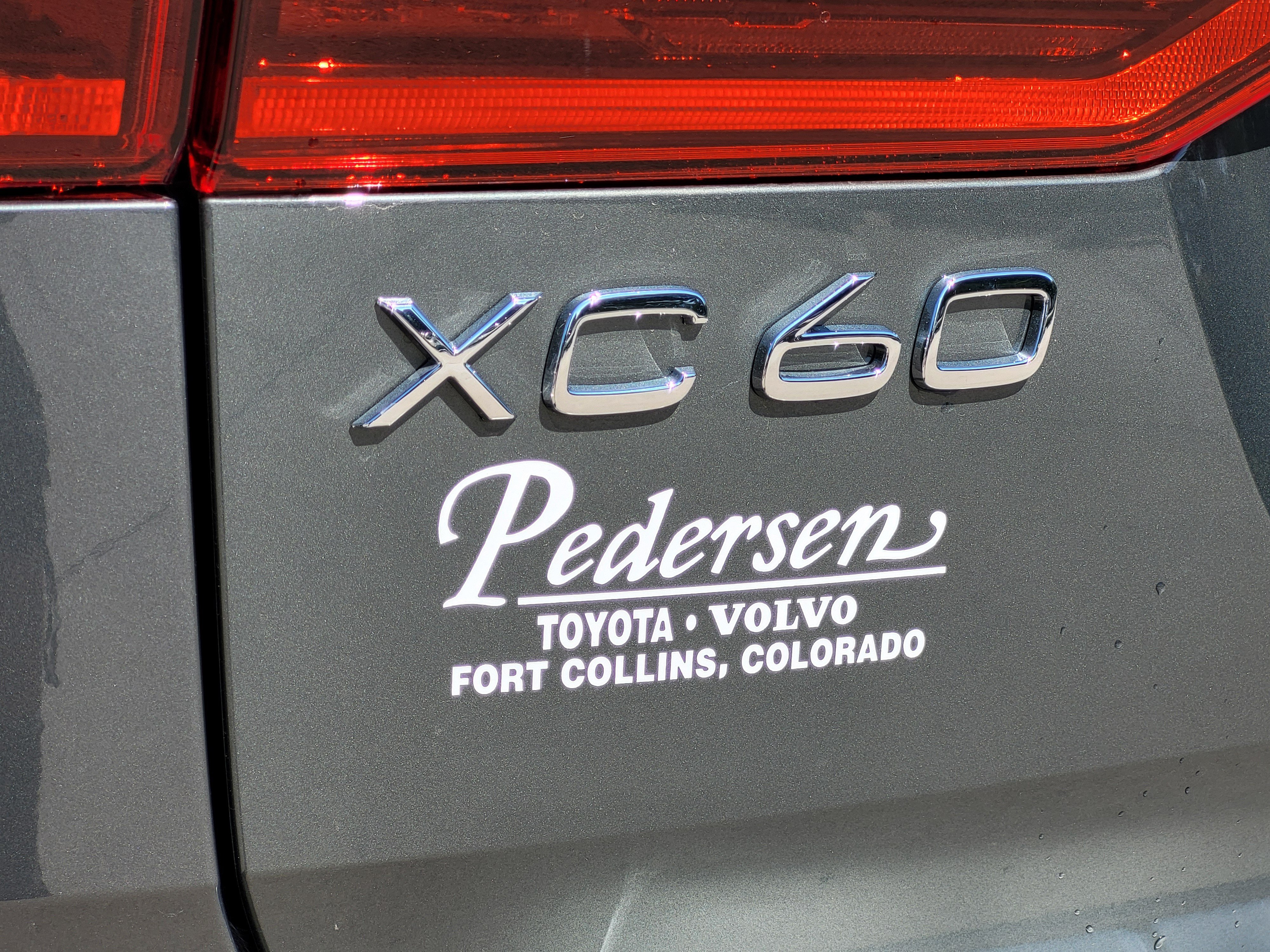 New 2026 Volvo XC60 T8 Plus w/ Protection Package Premier AWD/4WD image 8