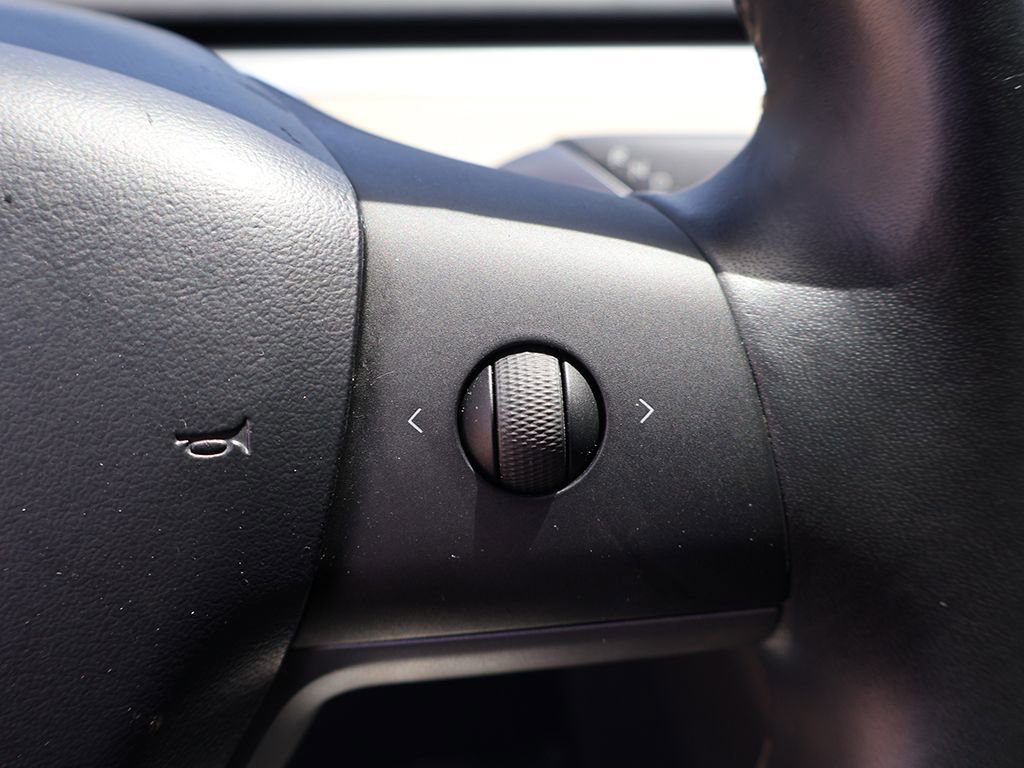 Used 2018 Tesla Model 3 Long Range AWD/4WD image 38